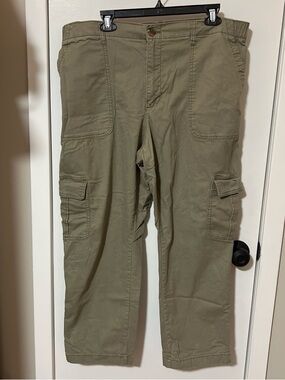 Women’s Olive Green Cargo Pants